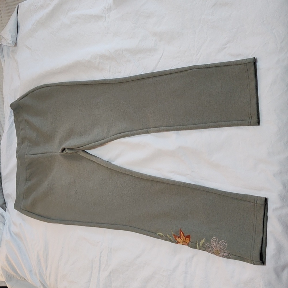 Standard Grace Yoga Pants Size XL Embroidered Casual Stretchy Soft Athleisure